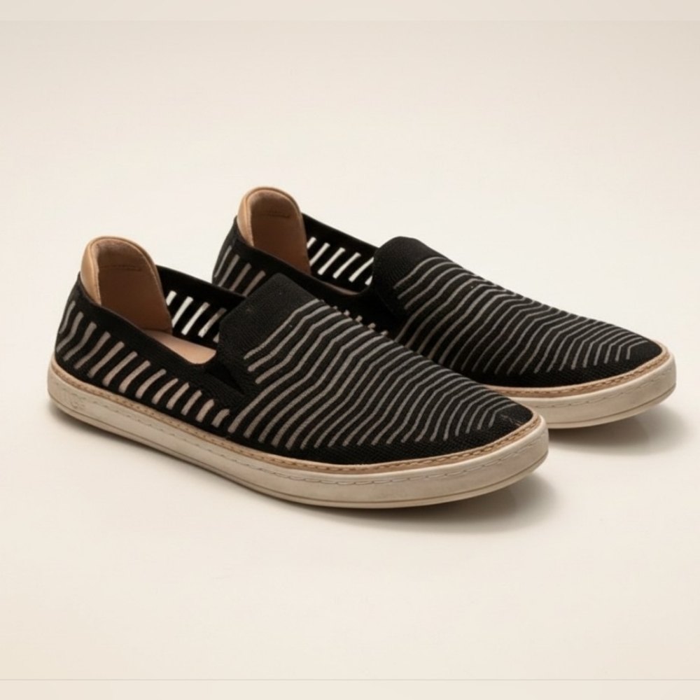 UGG Sammy Breeze Chevron Knit Slip-On Sneakers - Black - Size 9